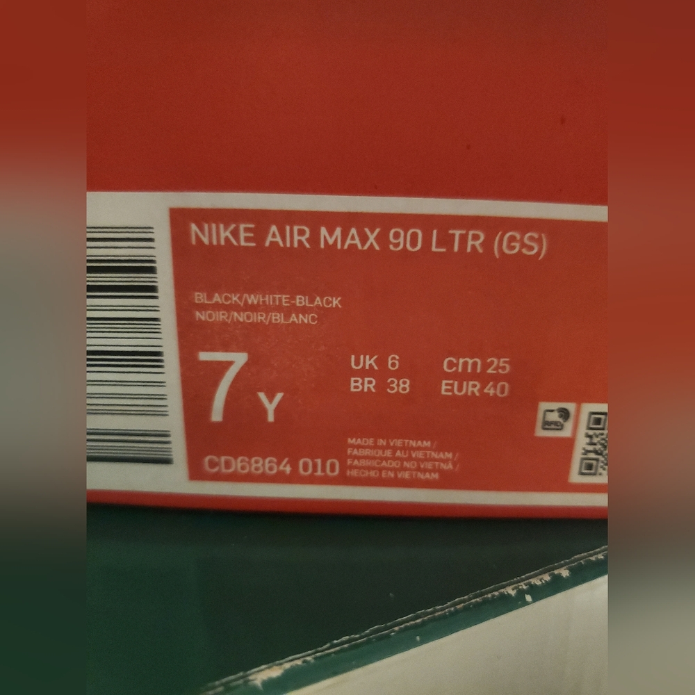 Nike Airmax 90 LTR (NWT)